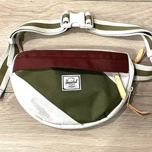 HERSCHEL Supply Co Nineteen Fanny Pack